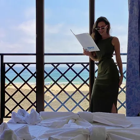 Teos 아파트호텔 4*