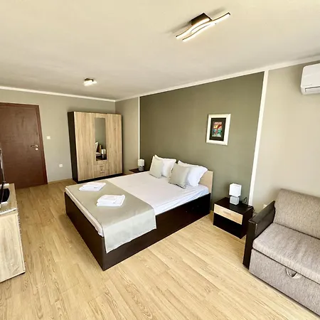 Teos 아파트호텔 4*