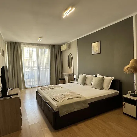 Teos Aparthotel