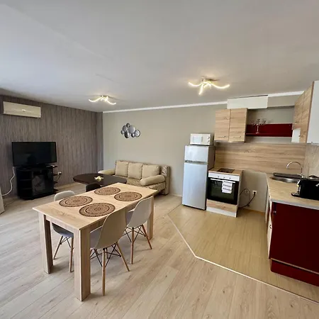 Teos Aparthotel 4*